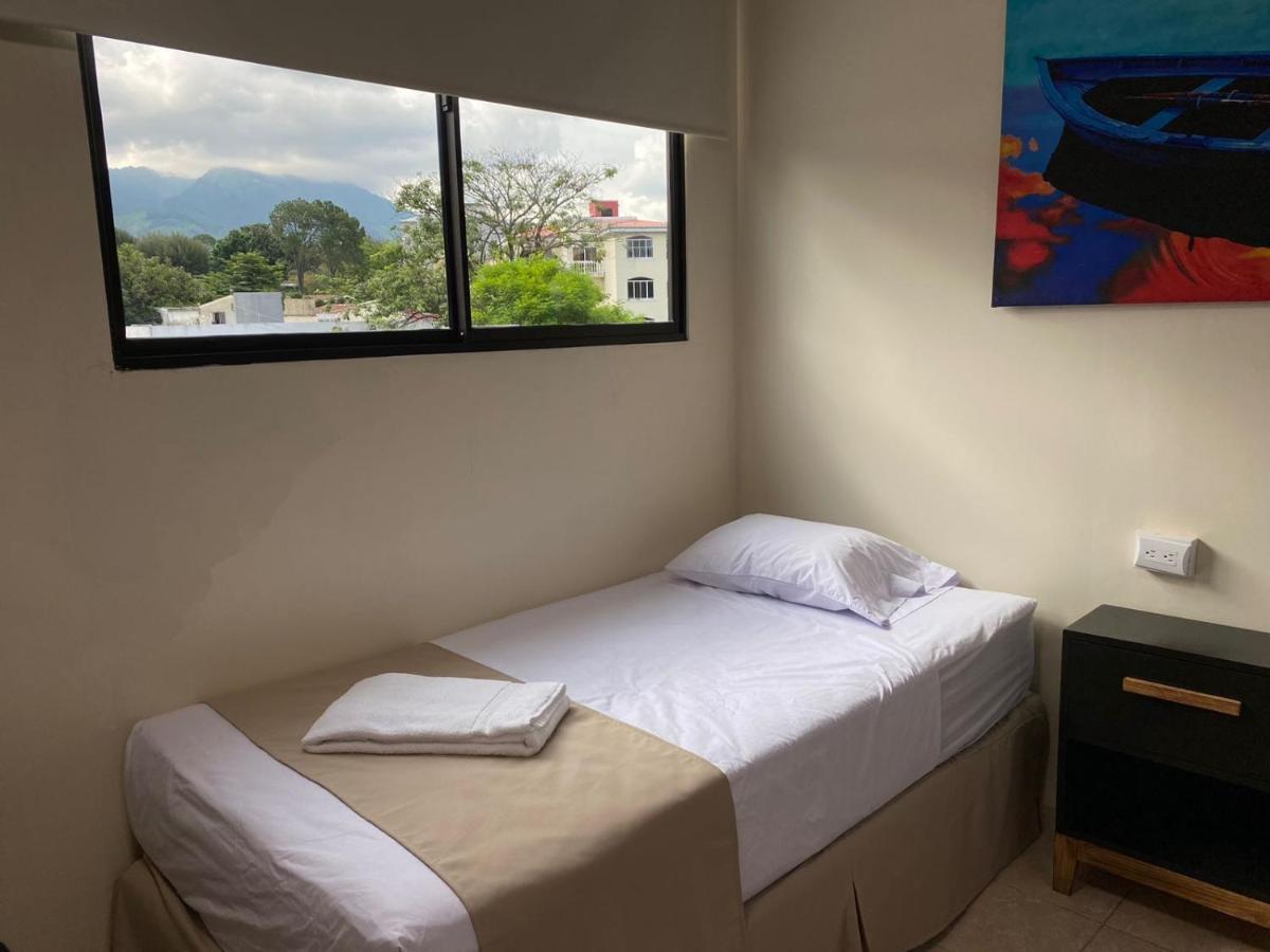 Hotel La Capilla - Suites & Apartments San Benito San Salvador Extérieur photo
